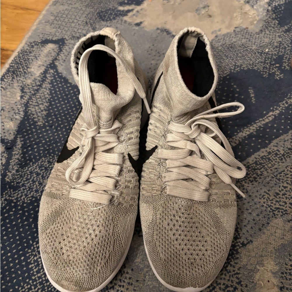 Nike Women's Lunarepic Flyknit sneakers - Picture 2 of 7